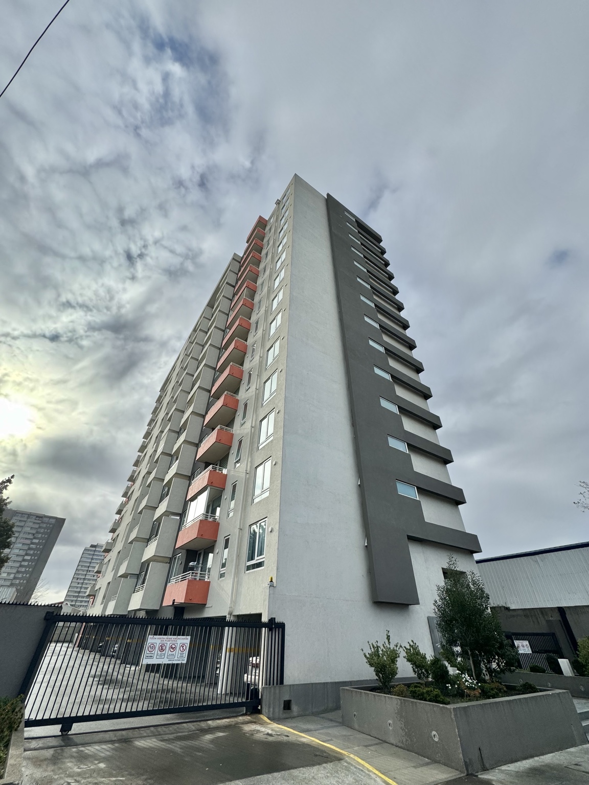 Edificio de EBISUR en Cruz 1259, Concepción